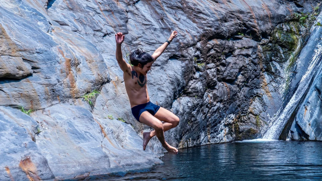 Bão đang đến gần